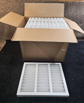 B2308757 Global Industrial Qty 12 16x20x2 Pleated Air Filter Merv 8 Standard White