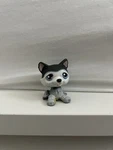 Littlest Pet Shop G2 Authentic Hasbro Husky Figure #210. Fixed Price $20.00.
